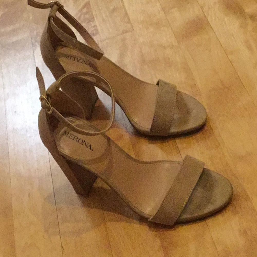 Tall Merona ankle strap shoes size 7 - Picture 2 of 6
